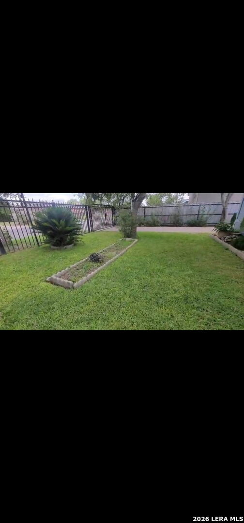 511 Zaragoza Drive Eagle Pass TX 78852