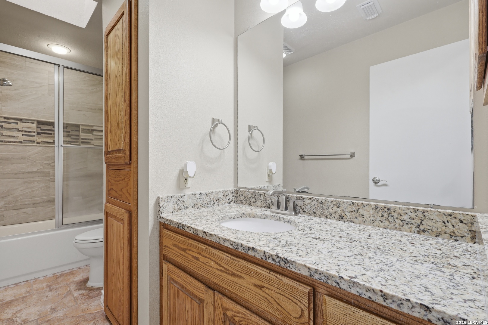 106 Oak Ridge Drive La Vernia TX 78121