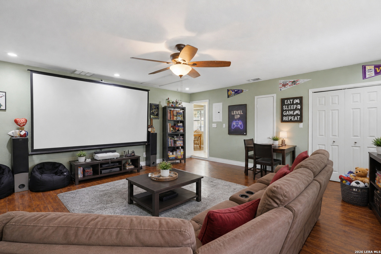 106 Oak Ridge Drive La Vernia TX 78121