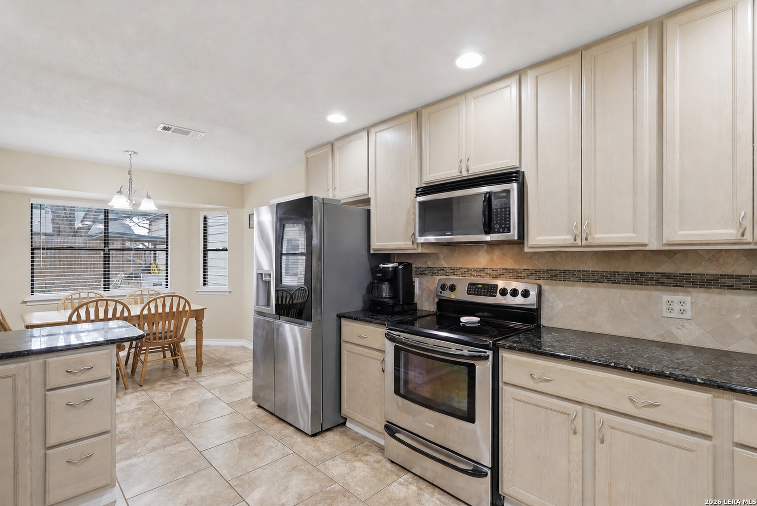 106 Oak Ridge Drive La Vernia TX 78121