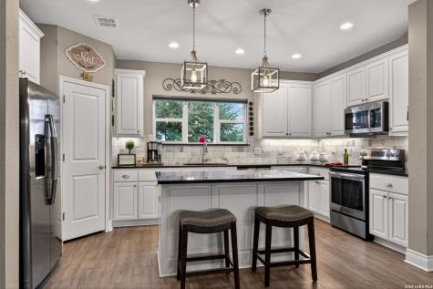 1403 Cottonwood Road Fischer TX 78623