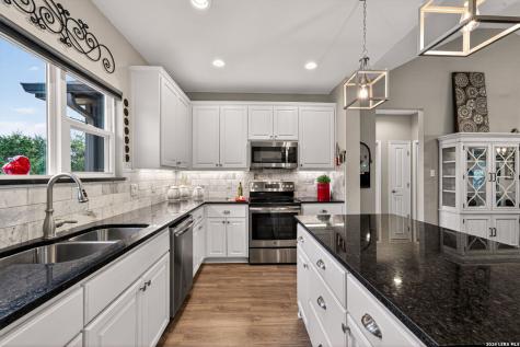 1403 Cottonwood Road Fischer TX 78623
