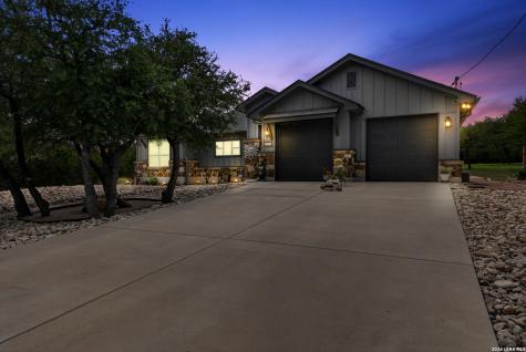 1403 Cottonwood Road Fischer TX 78623