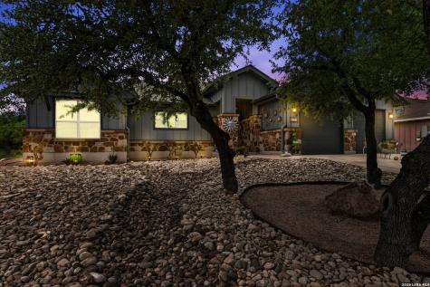 1403 Cottonwood Road Fischer TX 78623