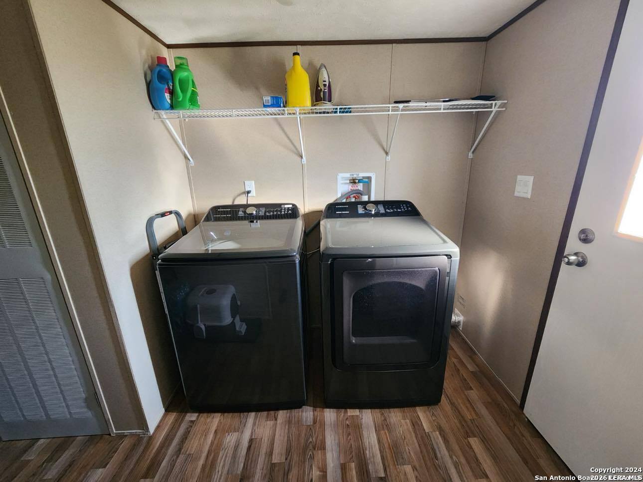 11903 N State Highway 123 Falls City TX 78113