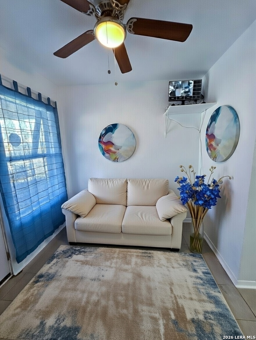 711 S Trinity Street San Antonio TX 78207