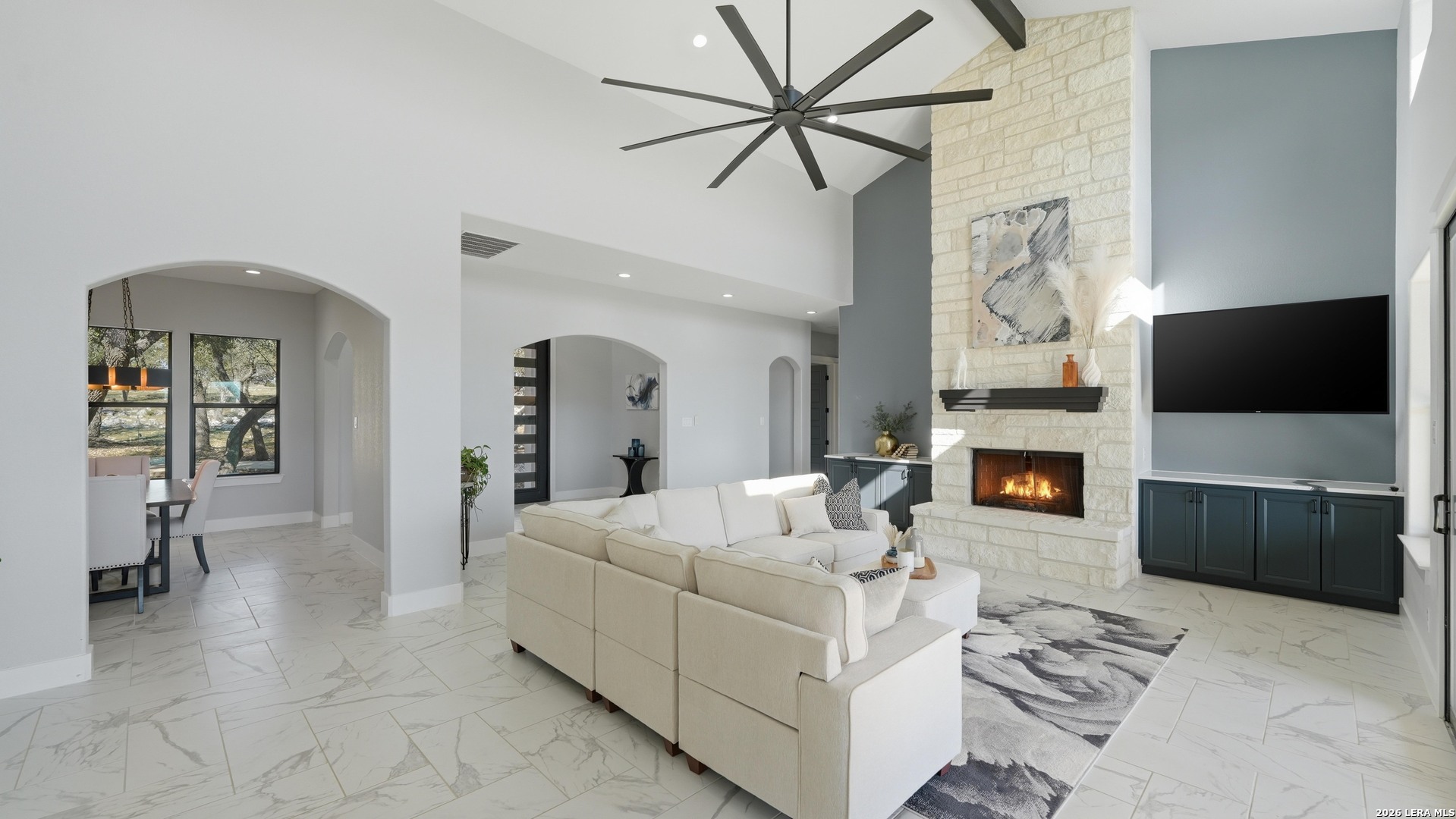 2587 Falling Oak Blanco TX 78606