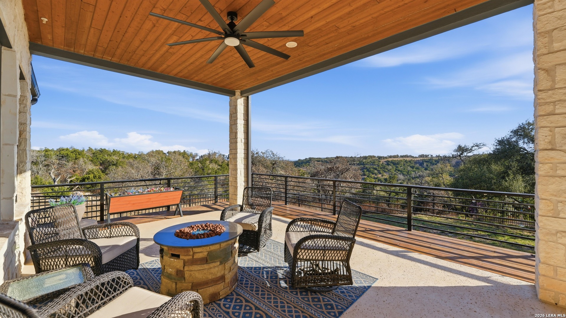 2587 Falling Oak Blanco TX 78606