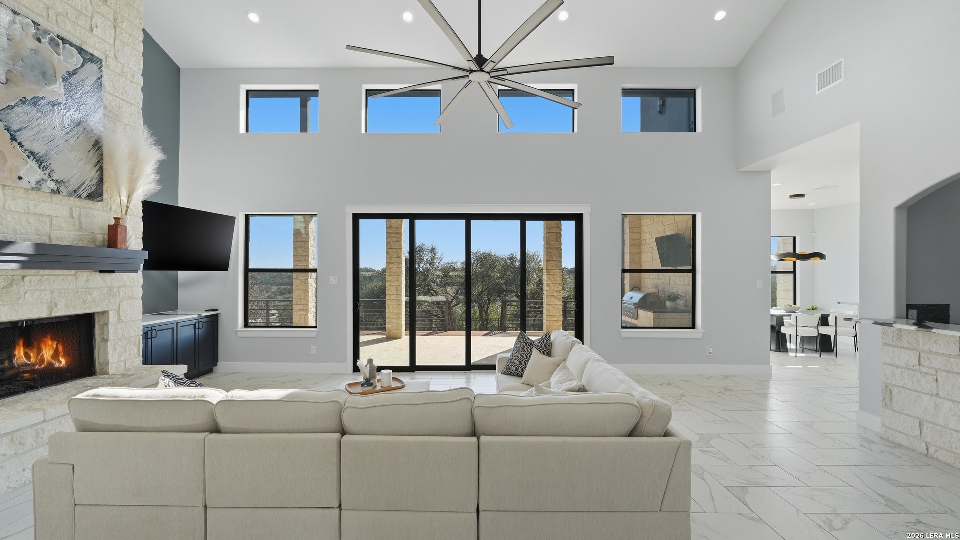 2587 Falling Oak Blanco TX 78606