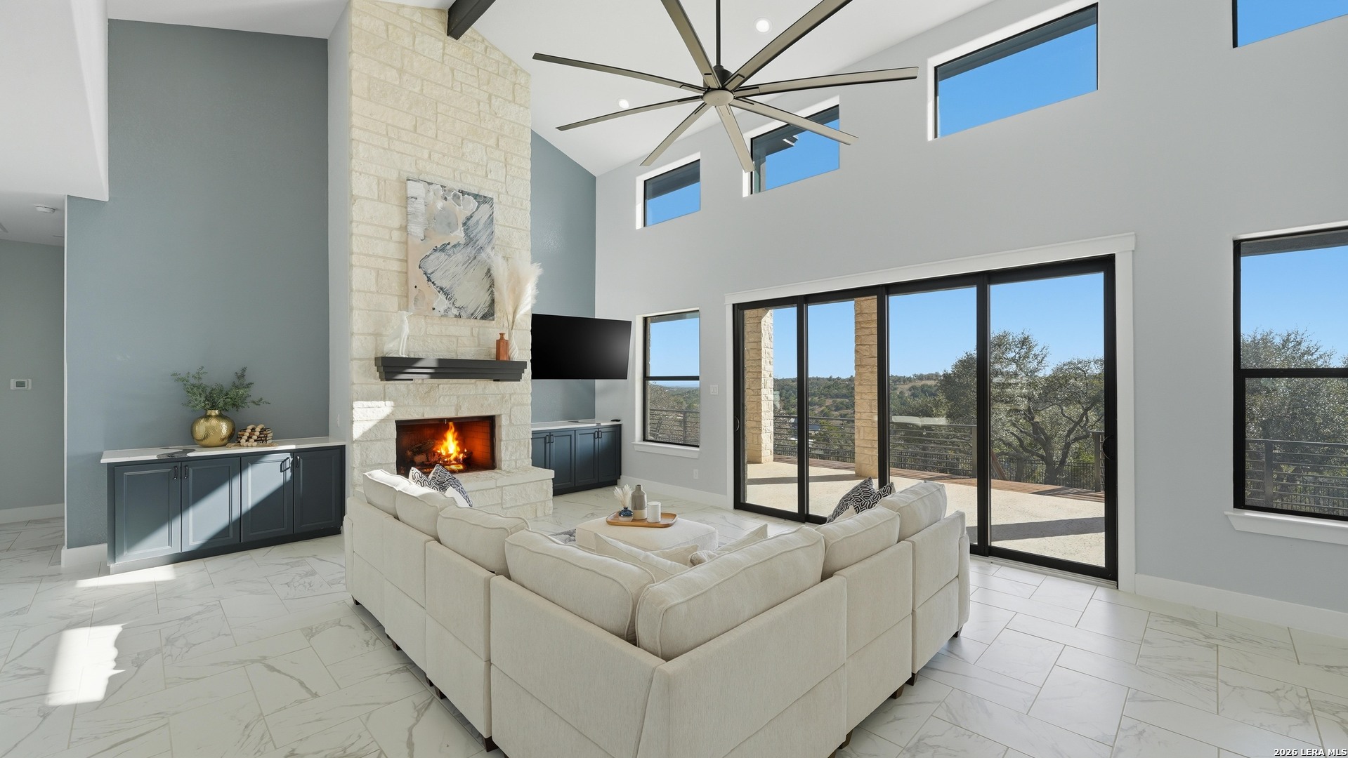 2587 Falling Oak Blanco TX 78606