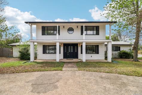 302 Weathercock Lane Windcrest TX 78239