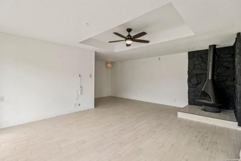 302 Weathercock Lane Windcrest TX 78239