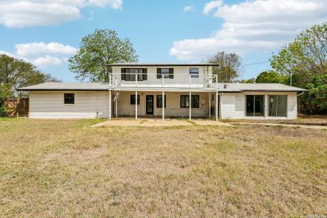 302 Weathercock Lane Windcrest TX 78239