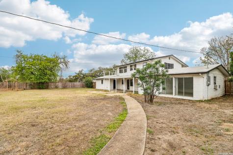 302 Weathercock Lane Windcrest TX 78239