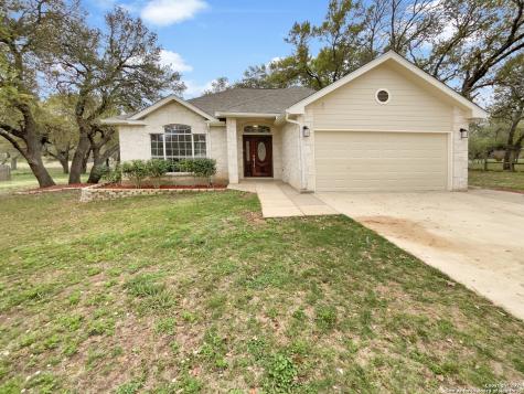 150 County Road 6864 Natalia TX 78059