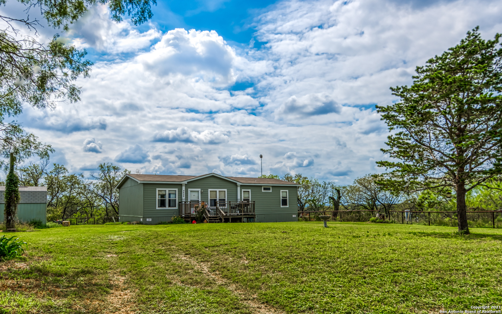 4620 Nash Creek Road Kingsbury TX 78638