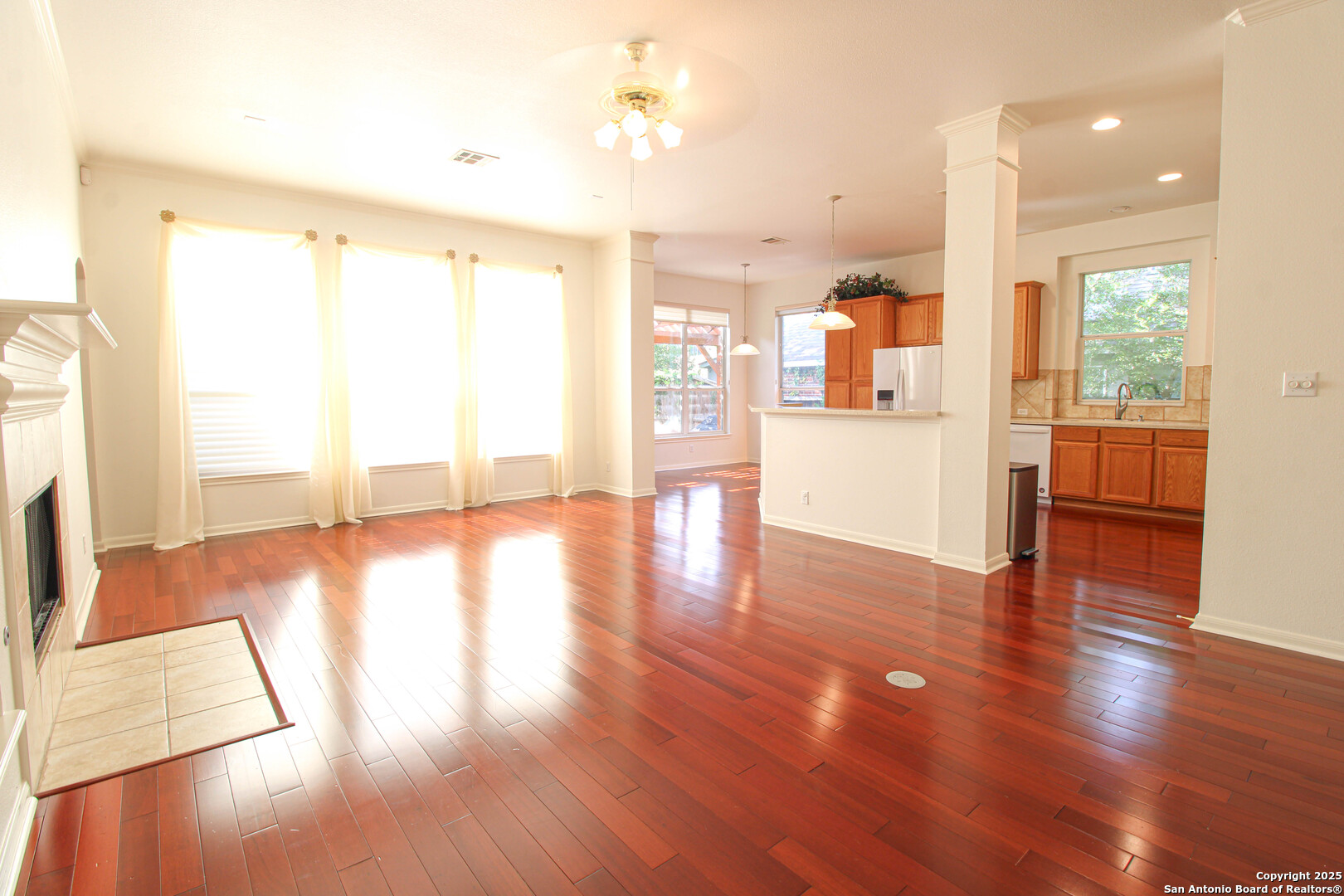 121 Antler Circle Hollywood Park TX 78232