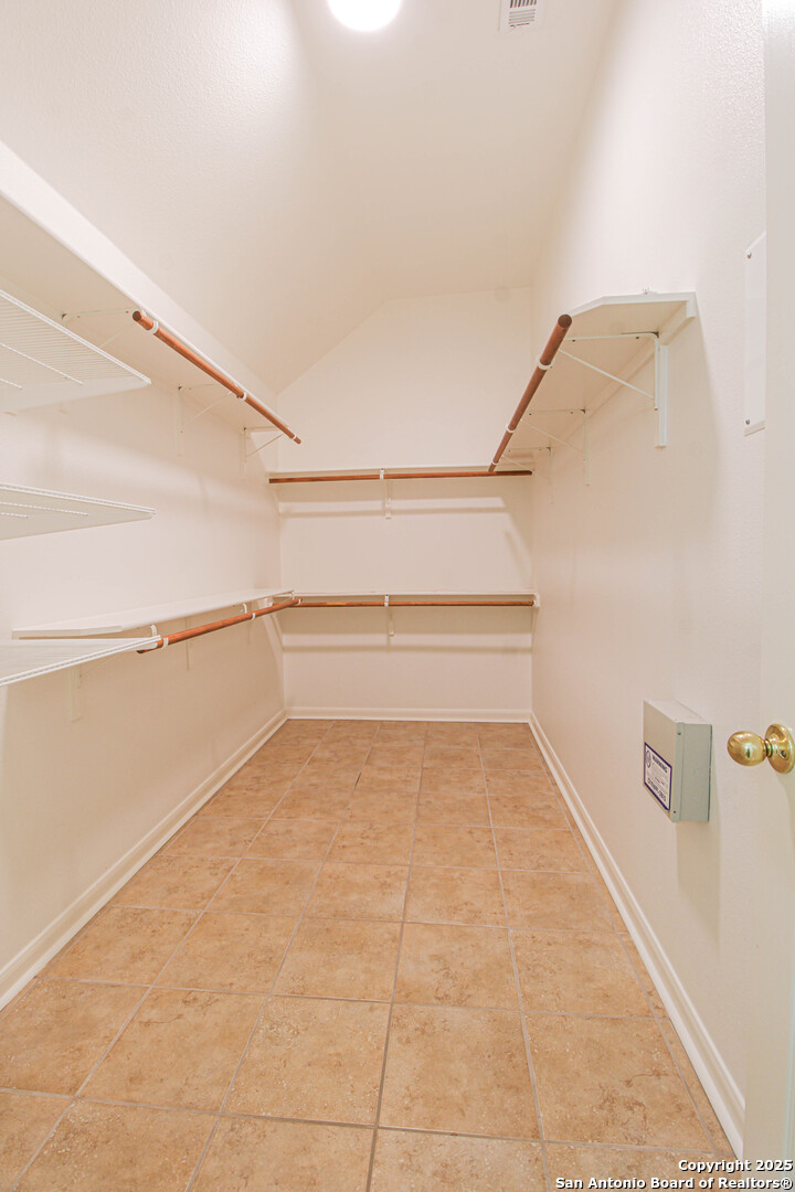121 Antler Circle Hollywood Park TX 78232