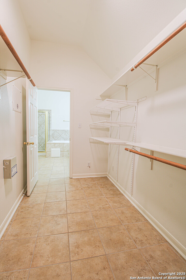 121 Antler Circle Hollywood Park TX 78232