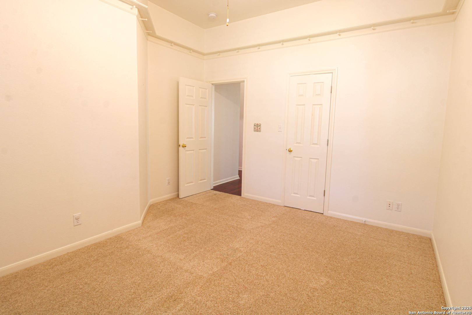 121 Antler Circle Hollywood Park TX 78232