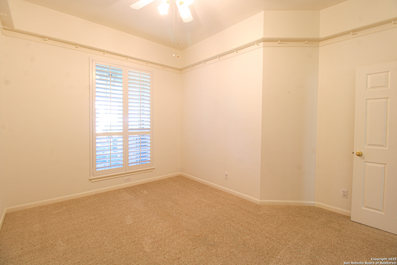 121 Antler Circle Hollywood Park TX 78232