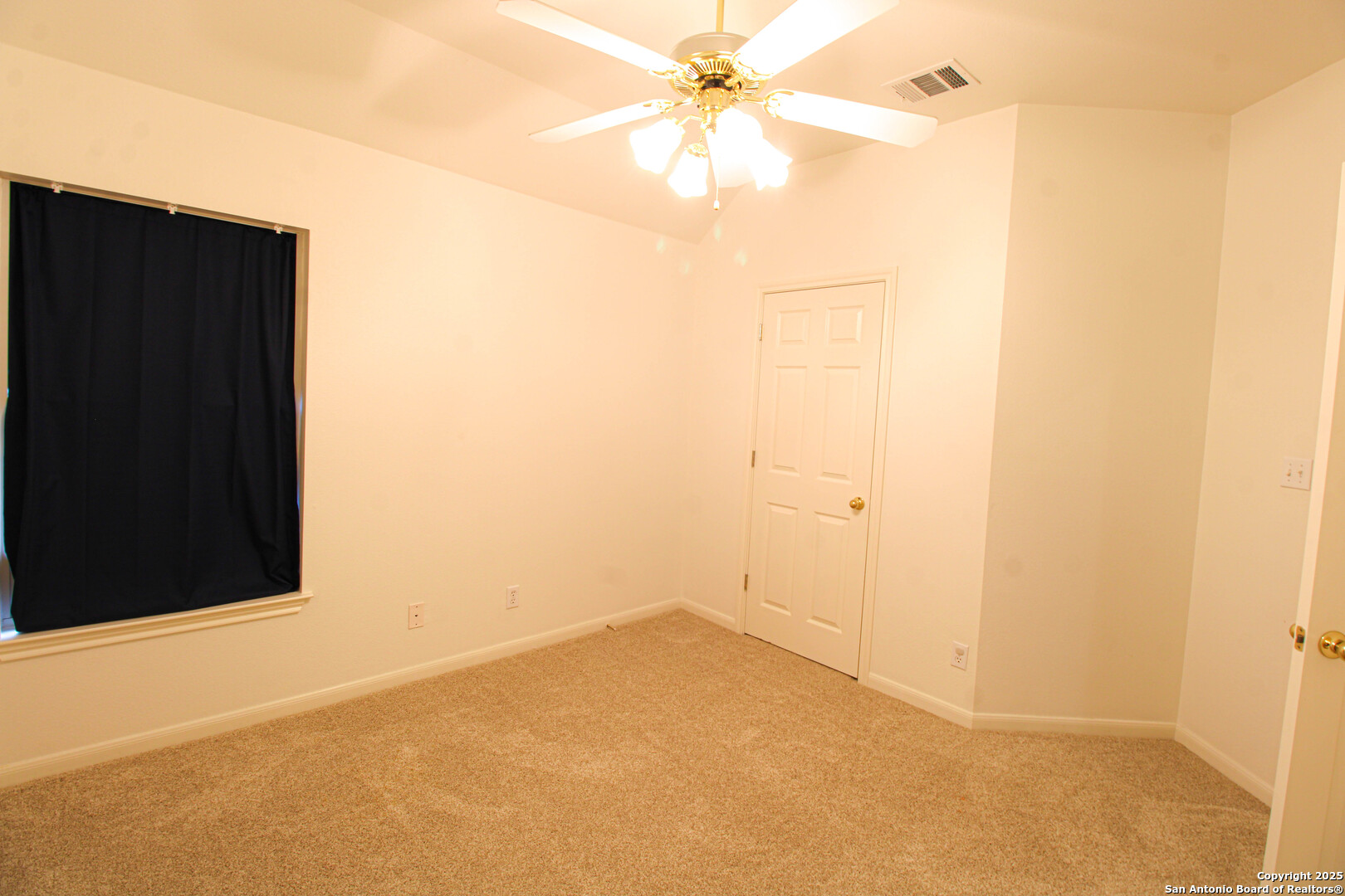 121 Antler Circle Hollywood Park TX 78232
