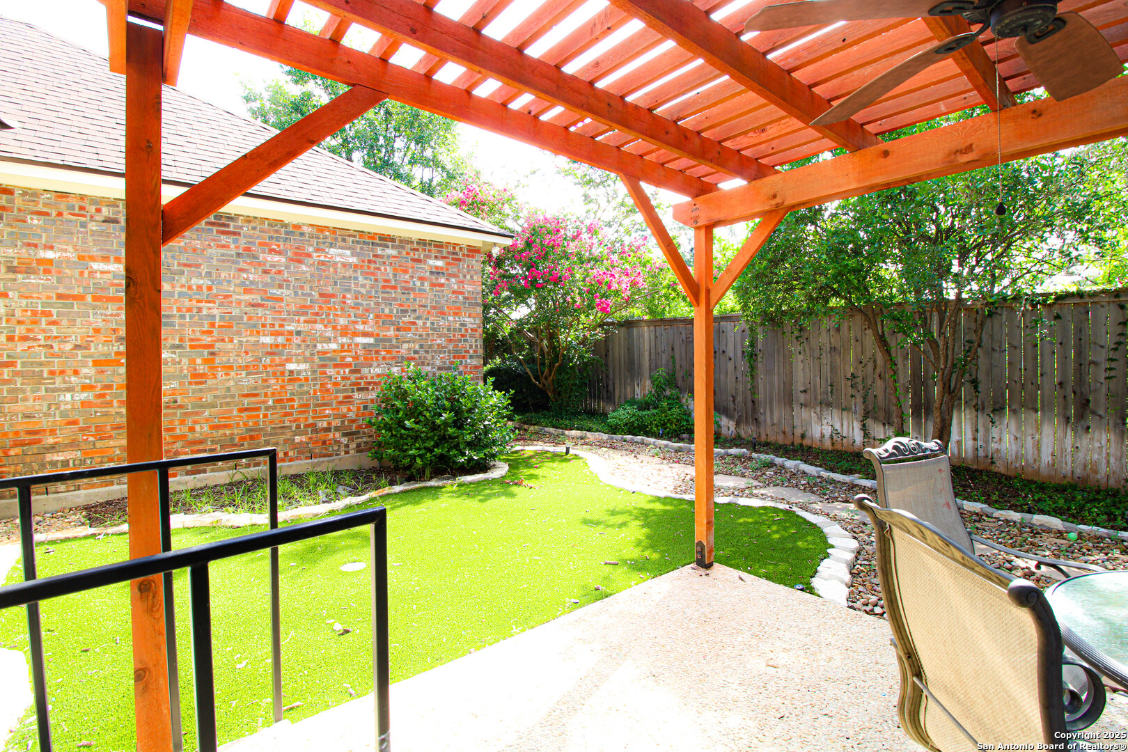 121 Antler Circle Hollywood Park TX 78232