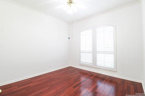 121 Antler Circle Hollywood Park TX 78232