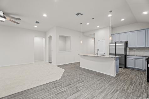 7634 Desperado Way Boerne TX 78015
