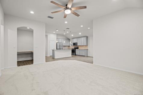 7634 Desperado Way Boerne TX 78015