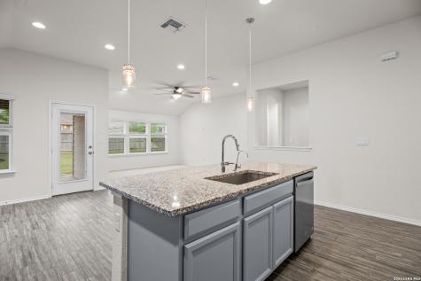 7634 Desperado Way Boerne TX 78015