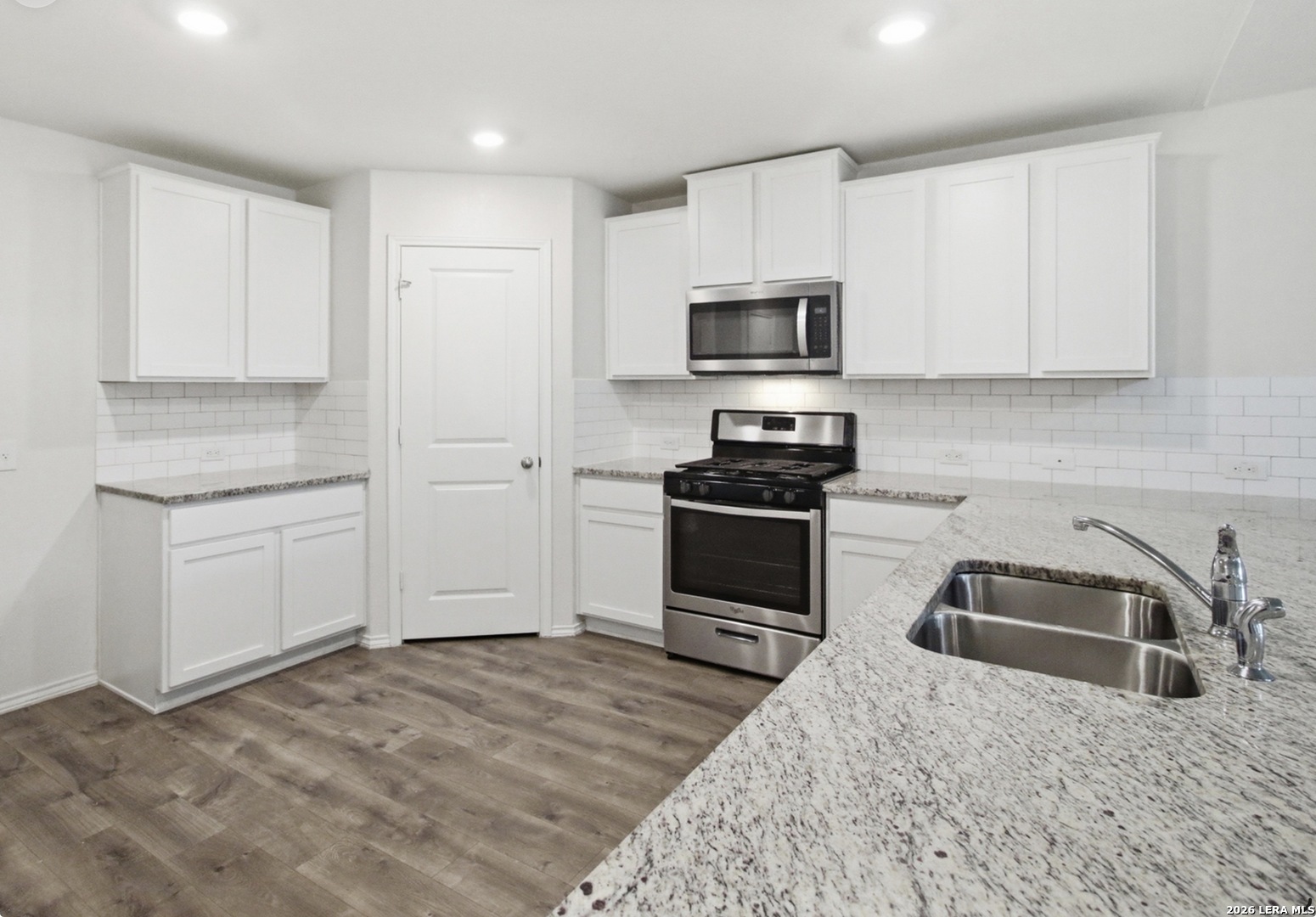 6407 Kendall Cove Converse TX 78109