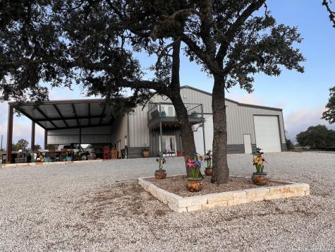 304 Town Mountain Road Bandera TX 78003