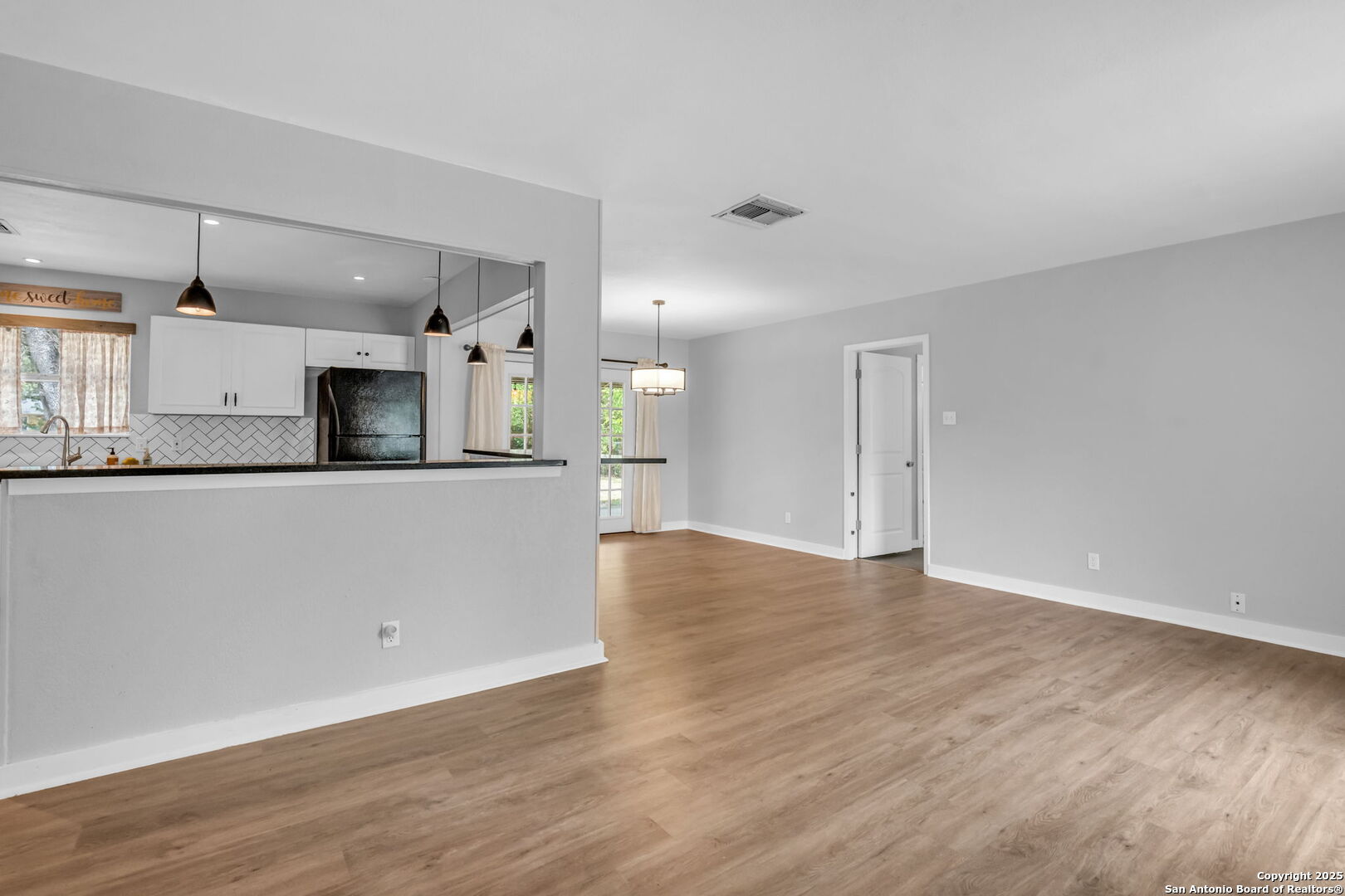 8211 Berrycreek San Antonio TX 78218