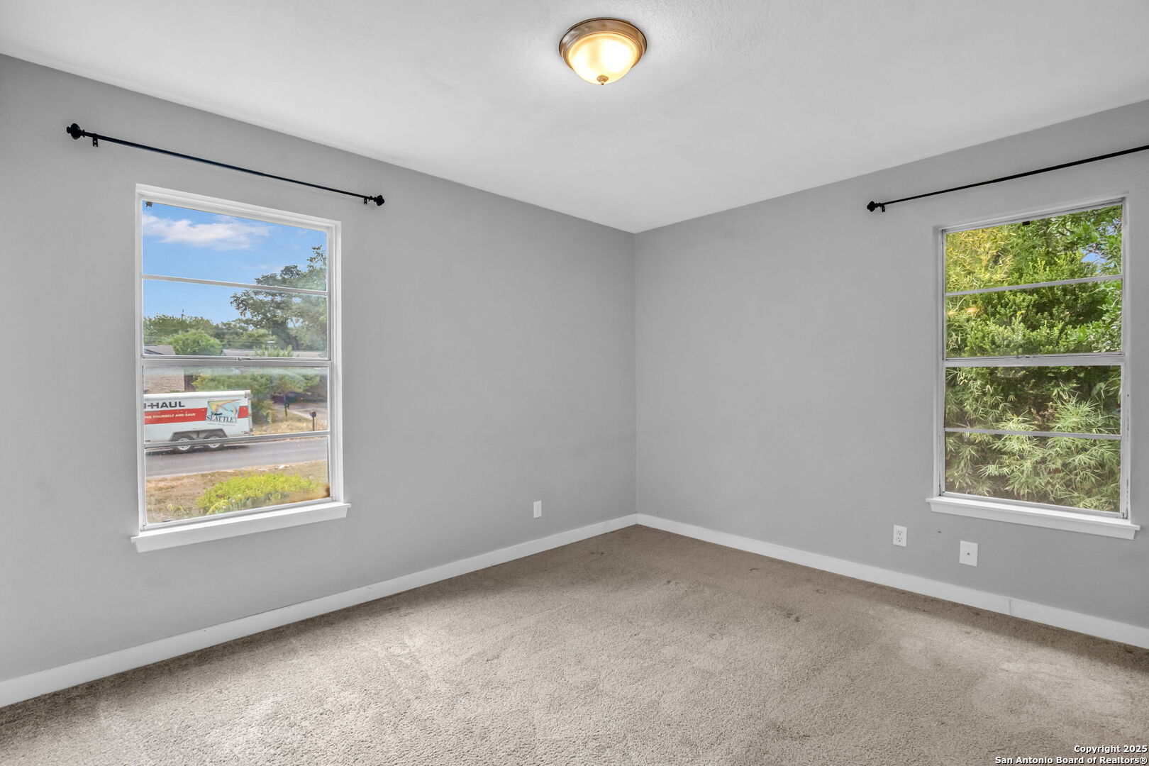 8211 Berrycreek San Antonio TX 78218
