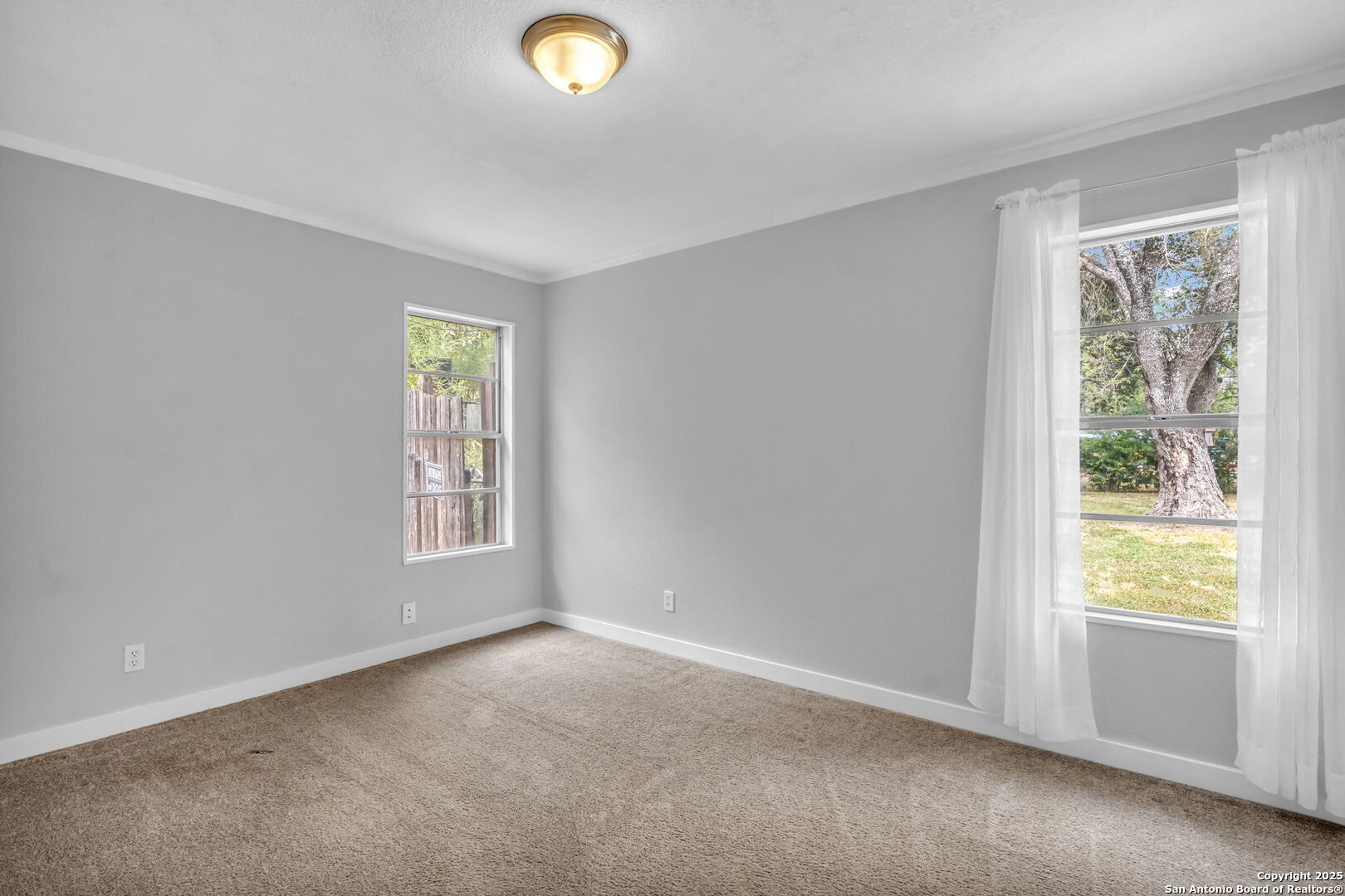 8211 Berrycreek San Antonio TX 78218