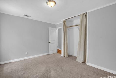 8211 Berrycreek San Antonio TX 78218