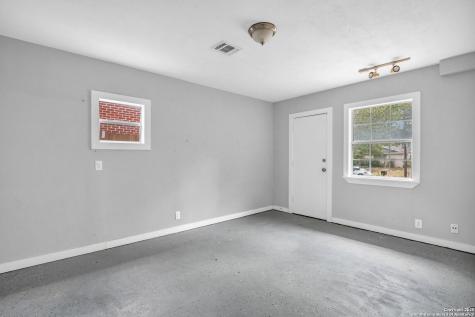 8211 Berrycreek San Antonio TX 78218