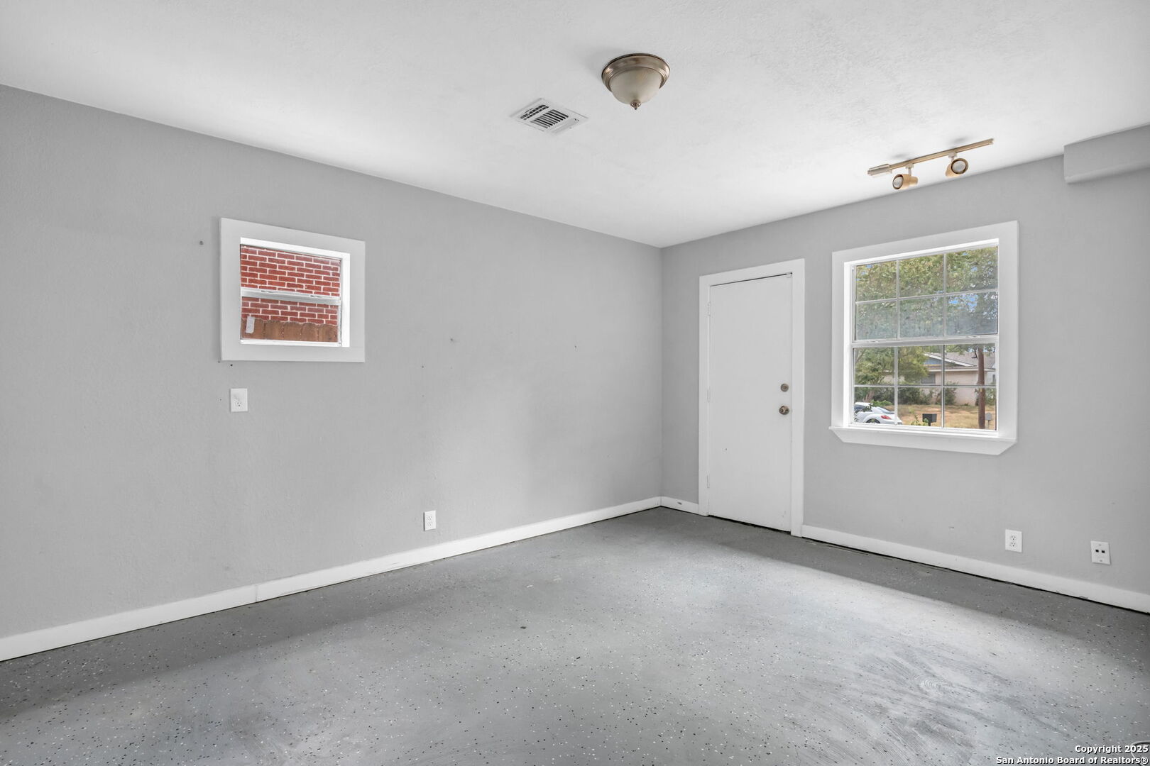 8211 Berrycreek San Antonio TX 78218