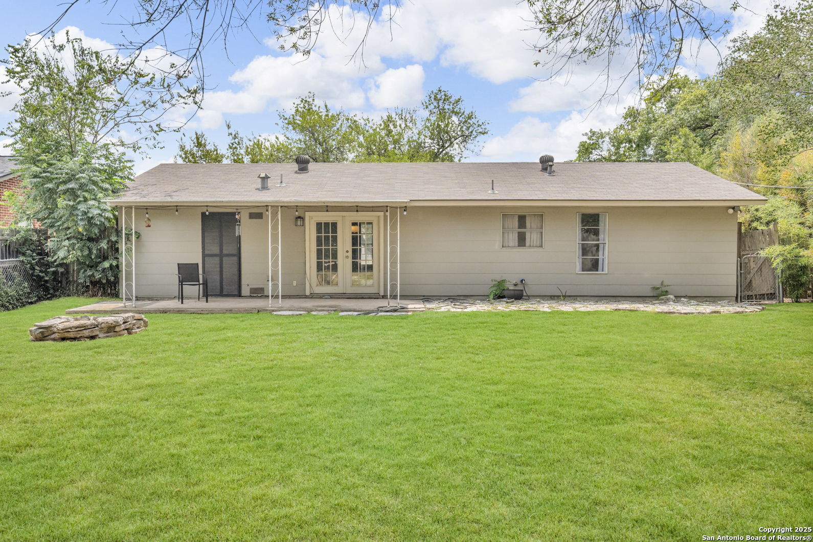 8211 Berrycreek San Antonio TX 78218