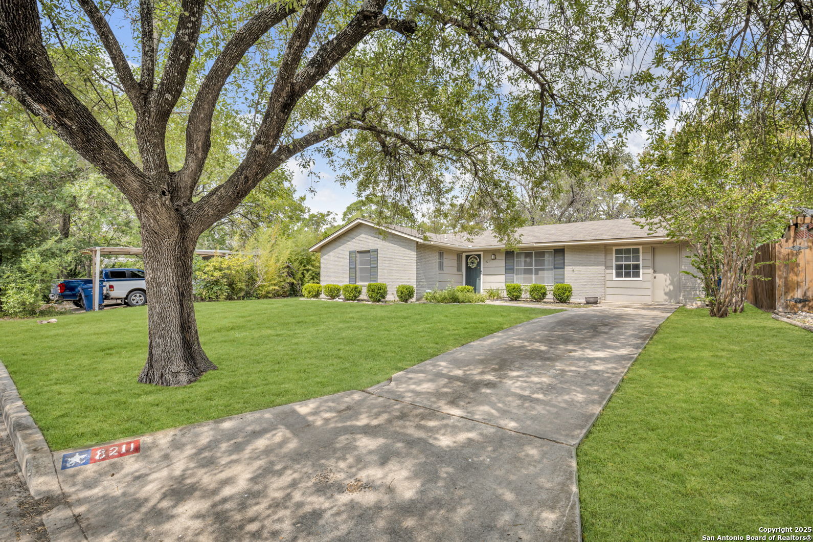 8211 Berrycreek San Antonio TX 78218