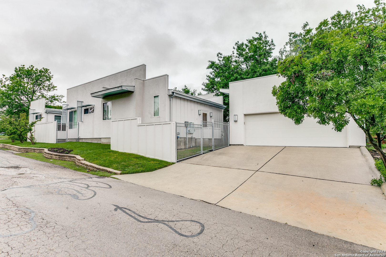 225 Holland Avenue San Antonio TX 78212