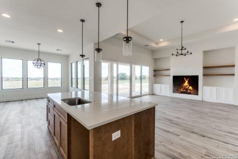 108 Abrego Trail Floresville TX 78114
