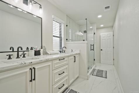 25519 Stormy Rock San Antonio TX 78255