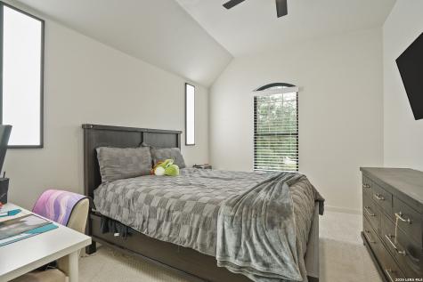 25519 Stormy Rock San Antonio TX 78255