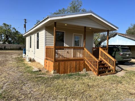 508 Wheeler Three Rivers TX 78071