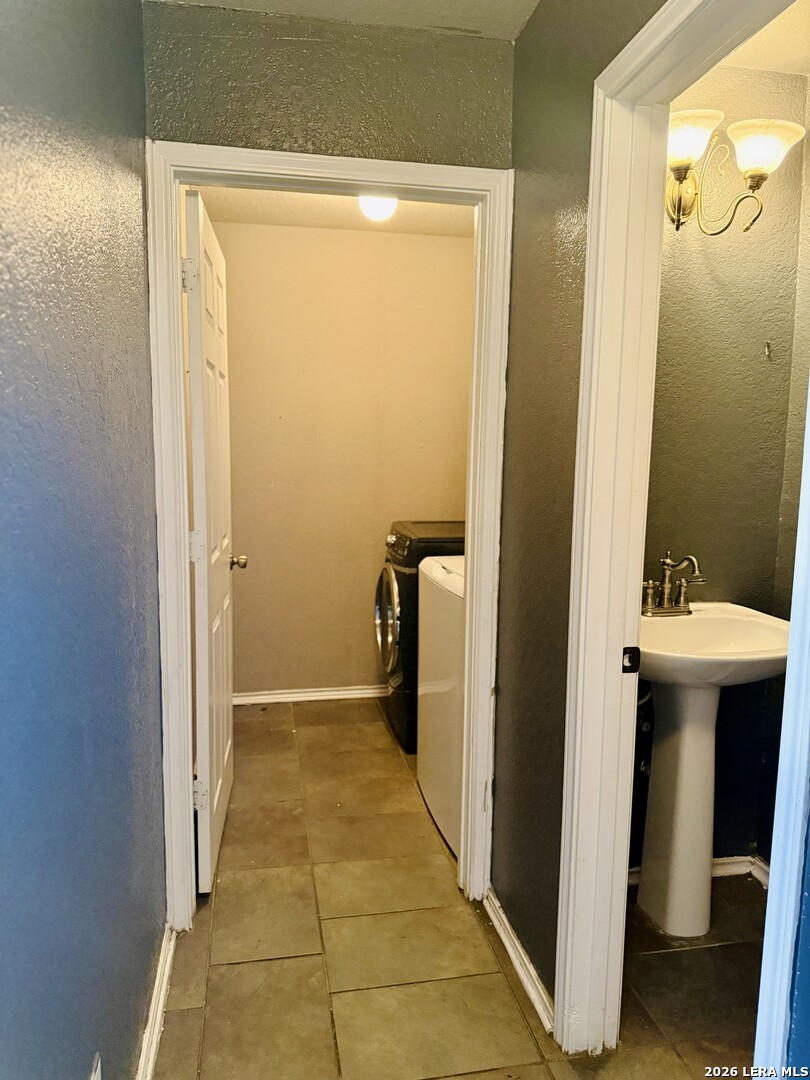 1950 Sundrop Bay San Antonio TX 78224