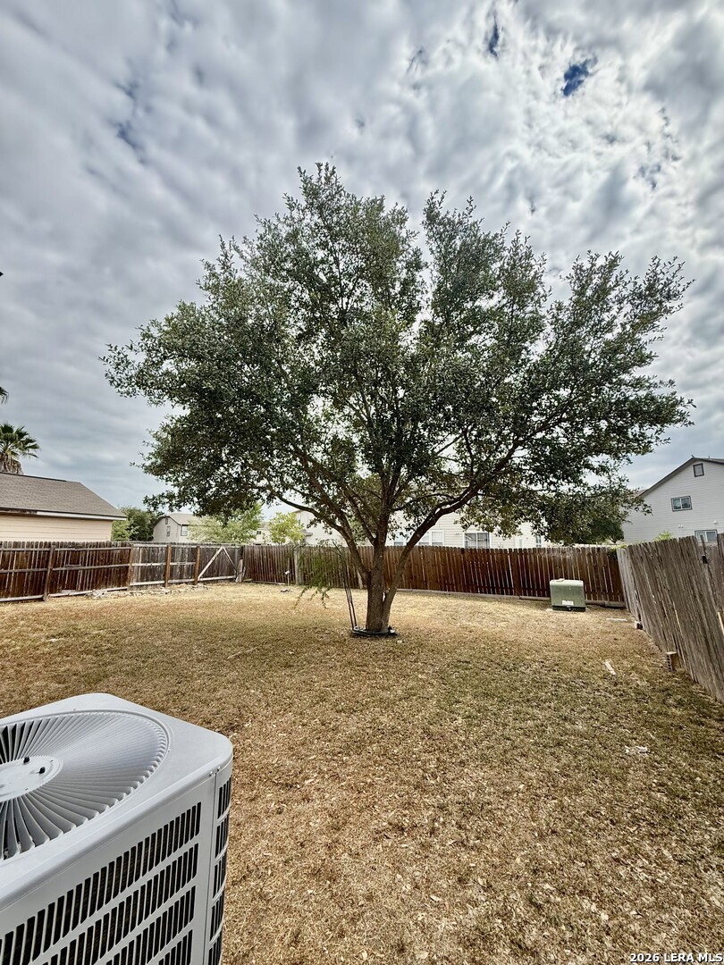 1950 Sundrop Bay San Antonio TX 78224