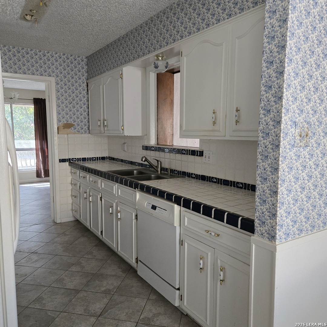 6331 Mary Jamison Leon Valley TX 78238