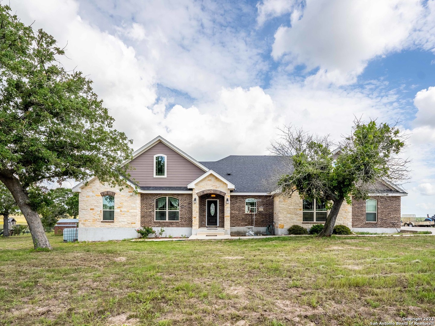 704 Lake Valley Drive La Vernia TX 78121
